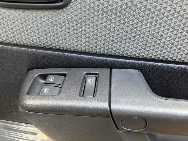 タウンエースバン ＧＬ　４ＷＤ　クリアランスソナー　衝突被害軽減システム　両側スライドドア　キーレスエントリー　アイドリングストップ　ＡＴ　ＡＢＳ　ＥＳＣ　エアコン　パワーステアリング　パワーウィンドウ（28枚目）