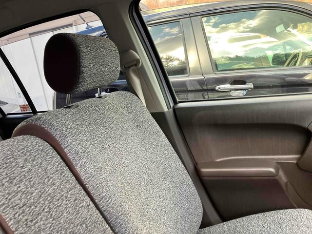 パッソ Ｘ　クツロギ　スマートキー　電動格納ミラー　ＣＶＴ　盗難防止システム　衝突安全ボディ　ベンチシート　ＡＢＳ　エアコン　パワーステアリング　パワーウィンドウ（16枚目）