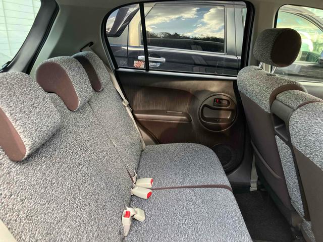 パッソ Ｘ　クツロギ　スマートキー　電動格納ミラー　ＣＶＴ　盗難防止システム　衝突安全ボディ　ベンチシート　ＡＢＳ　エアコン　パワーステアリング　パワーウィンドウ（18枚目）