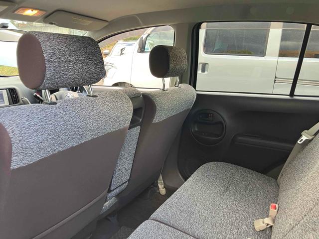 パッソ Ｘ　クツロギ　スマートキー　電動格納ミラー　ＣＶＴ　盗難防止システム　衝突安全ボディ　ベンチシート　ＡＢＳ　エアコン　パワーステアリング　パワーウィンドウ（20枚目）