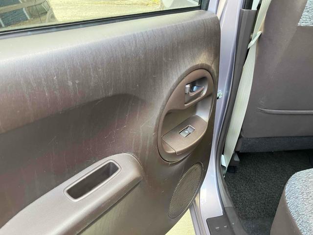 パッソ Ｘ　クツロギ　スマートキー　電動格納ミラー　ＣＶＴ　盗難防止システム　衝突安全ボディ　ベンチシート　ＡＢＳ　エアコン　パワーステアリング　パワーウィンドウ（22枚目）