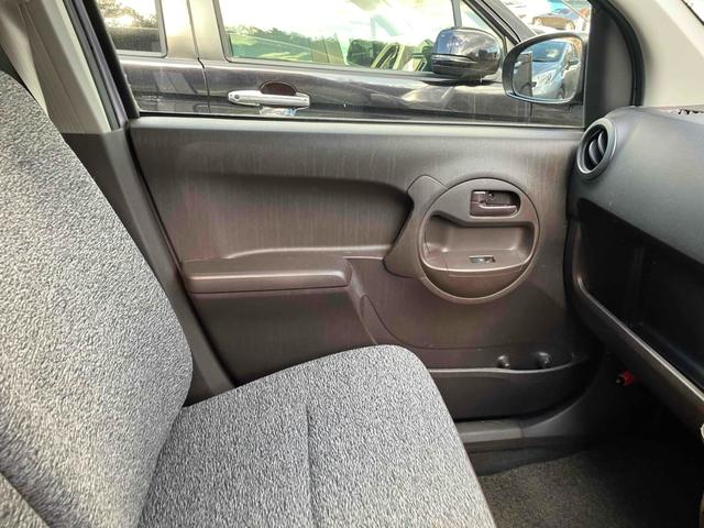 パッソ Ｘ　クツロギ　スマートキー　電動格納ミラー　ＣＶＴ　盗難防止システム　衝突安全ボディ　ベンチシート　ＡＢＳ　エアコン　パワーステアリング　パワーウィンドウ（25枚目）