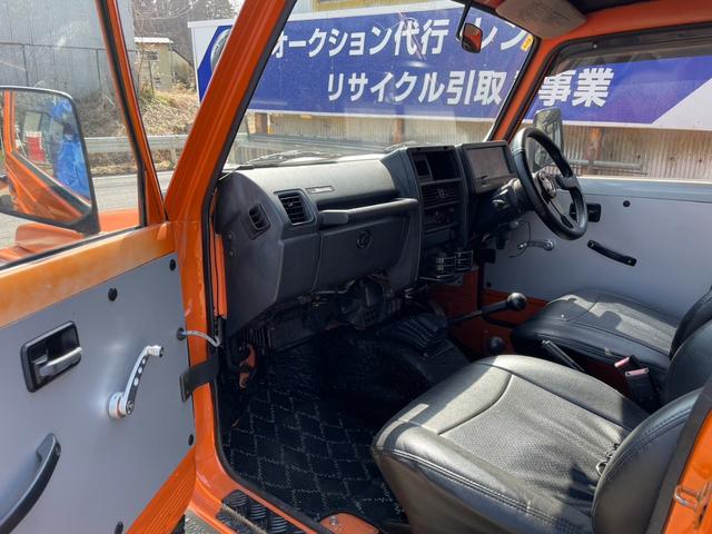 ジムニー インタークーラーターボ　標準ルーフ　ＭＴ　４ＷＤ（17枚目）