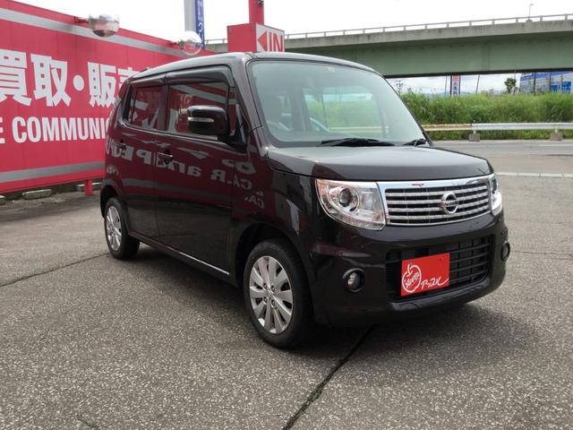ドルチェX FOUR 4WD ナビTV Bカメラ 専用シート(3枚目)