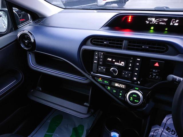 アクア Ｓ　プロジェクターヘッドライト　横滑り防止　ウィンカーミラー　純正オーディオ　ＣＤ　ＵＳＢ　ＡＵＸ　ＡＵＴＯエアコン　ＥＶモード　ＥＣＯモード　ライトレベライザー（24枚目）