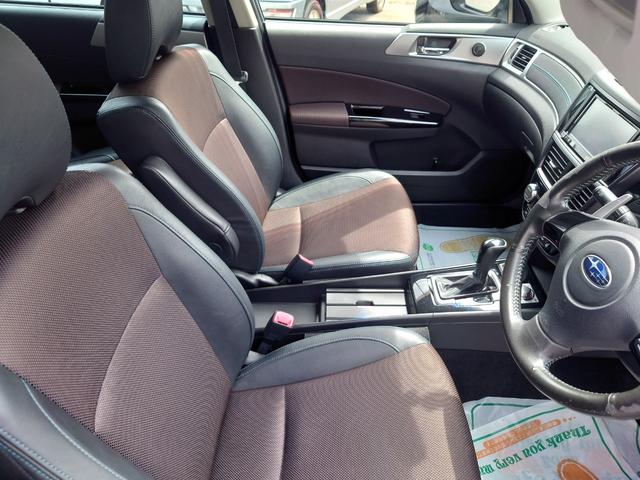 エクシーガクロスオーバー７ モダンスタイル　アイサイト　７人乗り　禁煙車　スマートキー　ＲＳＲダウンサス　ハーフレザーシート　前席パワーシート　前席シートヒーター　レーダークルーズコントロール　レーンキープアシスト　社外１８インチアルミ（49枚目）