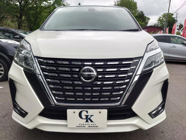 セレナ ハイウェイスターＶ　プロパイロット　４ＷＤ　８人乗り　禁煙車　メンテナンスノート　ブラック内装　スマートキー２個　両側電動スライドドア　レーダークルーズコントロール　レーンキープアシスト　前後コーナーセンサー（15枚目）