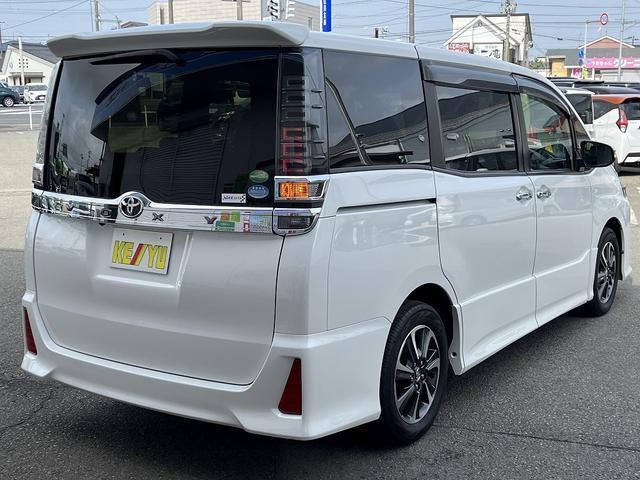 ヴォクシー ＺＳ　煌　禁煙車　１オーナー【大分県仕入】両側電動スライドドア【純正９インチナビ＆フリップダウンモニター】フルセグＴＶ＆Ｂｌｕｅｔｏｏｔｈ＆バックカメラ【衝突軽減サポート＆レーンアシスト】クルーズコントロール（3枚目）