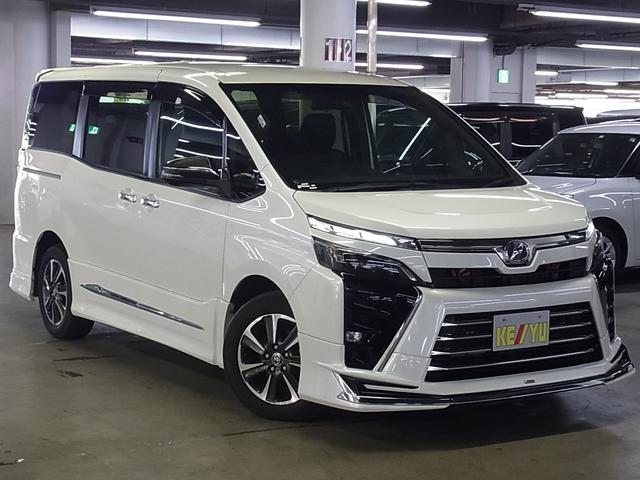 ヴォクシー ＺＳ　煌ＩＩ　禁煙車　後期型【モデリスタフルエアロ】【両側電動スライドドア】純正９インチナビ　ＣＤ＆ＤＶＤ＆Ｂｌｕｅｔｏｏｔｈ＆バックカメラ【クルーズコントロール】衝突軽減サポート＆レーンアシスト＆コーナーセンサー（5枚目）