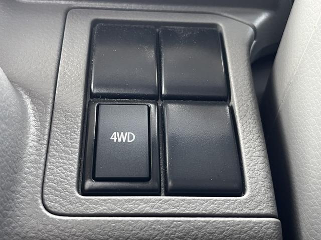エブリイ ＰＡリミテッド　禁煙車　切替４ＷＤ　オーバーヘッドシェルフ　コーナーセンサー　レーンアシスト　衝突軽減サポート　アイドリングストップ　両側スライド　オートライト　オートハイビーム　キーレスエントリー　スペアキー（28枚目）
