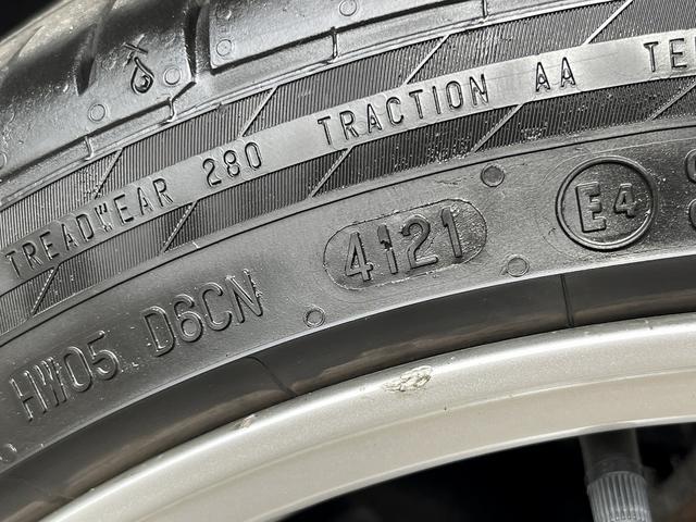 スイフトスポーツ ベースグレード 禁煙車 1オーナー 6速MT【Greddyフルエアロ】社外マフラー【クスコタワーバー】ADVAN17インチアルミ【ブーストメーター】クルーズコントロール ドライブレコーダー シートヒーター(48枚目)