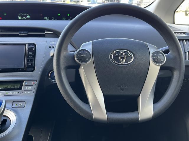 プリウス Ｓ　後期型【社外エンジンスターター】社外ナビ　フルセグＴＶ　Ｂｌｕｅｔｏｏｔｈ　ＣＤ＆ＤＶＤ　バックカメラ　ビルトインＥＴＣ　ＨＩＤヘッドライト　ミラーウィンカー　横滑り防止　盗難防止装置　スペアキー（29枚目）
