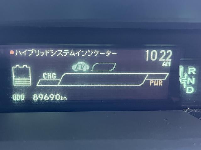 プリウス Ｓ　後期型【社外エンジンスターター】社外ナビ　フルセグＴＶ　Ｂｌｕｅｔｏｏｔｈ　ＣＤ＆ＤＶＤ　バックカメラ　ビルトインＥＴＣ　ＨＩＤヘッドライト　ミラーウィンカー　横滑り防止　盗難防止装置　スペアキー（30枚目）