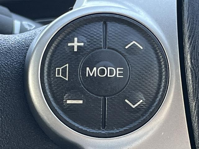 プリウス Ｓ　後期型【社外エンジンスターター】社外ナビ　フルセグＴＶ　Ｂｌｕｅｔｏｏｔｈ　ＣＤ＆ＤＶＤ　バックカメラ　ビルトインＥＴＣ　ＨＩＤヘッドライト　ミラーウィンカー　横滑り防止　盗難防止装置　スペアキー（36枚目）