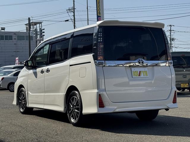 ヴォクシー ＺＳ　禁煙車　１オーナー　アルパイン１０インチナビ　フルセグＴＶ　Ｂｌｕｅｔｏｏｔｈ　バックカメラ　ステアリモコン　レーンアシスト　衝突軽減サポート【モデリスタエアロ】電動スライドドア　純正１６インチアルミ（17枚目）