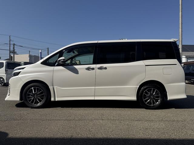 ヴォクシー ＺＳ　禁煙車　１オーナー　アルパイン１０インチナビ　フルセグＴＶ　Ｂｌｕｅｔｏｏｔｈ　バックカメラ　ステアリモコン　レーンアシスト　衝突軽減サポート【モデリスタエアロ】電動スライドドア　純正１６インチアルミ（18枚目）