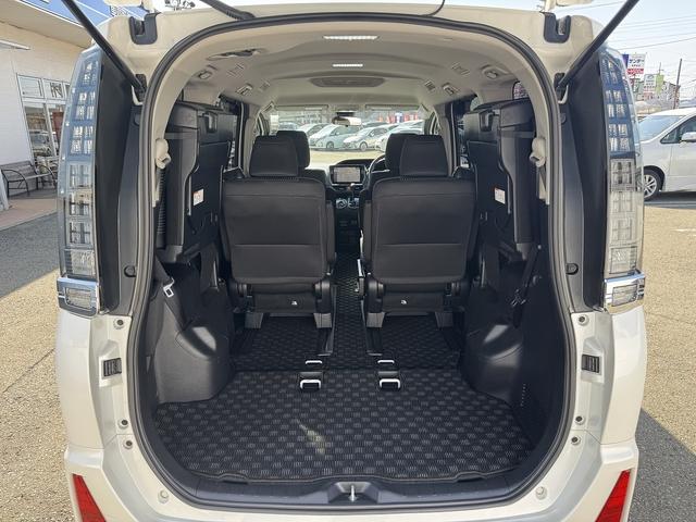 ヴォクシー ＺＳ　禁煙車　１オーナー　アルパイン１０インチナビ　フルセグＴＶ　Ｂｌｕｅｔｏｏｔｈ　バックカメラ　ステアリモコン　レーンアシスト　衝突軽減サポート【モデリスタエアロ】電動スライドドア　純正１６インチアルミ（26枚目）