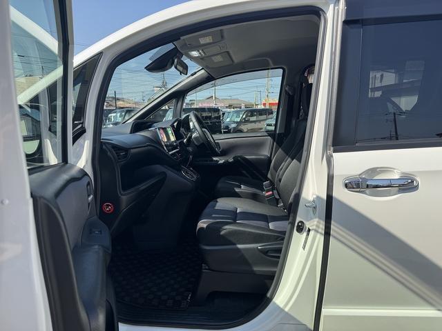ヴォクシー ＺＳ　禁煙車　１オーナー　アルパイン１０インチナビ　フルセグＴＶ　Ｂｌｕｅｔｏｏｔｈ　バックカメラ　ステアリモコン　レーンアシスト　衝突軽減サポート【モデリスタエアロ】電動スライドドア　純正１６インチアルミ（45枚目）