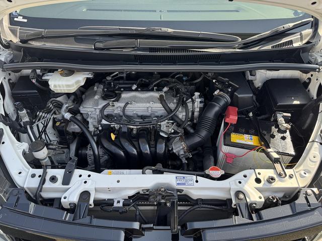 ヴォクシー ＺＳ　禁煙車　１オーナー　アルパイン１０インチナビ　フルセグＴＶ　Ｂｌｕｅｔｏｏｔｈ　バックカメラ　ステアリモコン　レーンアシスト　衝突軽減サポート【モデリスタエアロ】電動スライドドア　純正１６インチアルミ（51枚目）