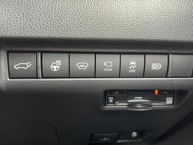 ハリアーハイブリッド Z レザーパッケージ 登録済未使用車 4WD 寒冷地仕様【ムーンルーフ】【衝突軽減システム】レーダークルーズコントロール レーンアシスト 純正ディスプレイオーディオ【JBLサウンド】全周囲カメラ デジタルインナーミラー(10枚目)