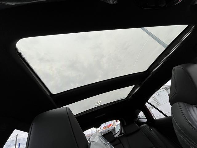 ハリアーハイブリッド Z レザーパッケージ 登録済未使用車 4WD 寒冷地仕様【ムーンルーフ】【衝突軽減システム】レーダークルーズコントロール レーンアシスト 純正ディスプレイオーディオ【JBLサウンド】全周囲カメラ デジタルインナーミラー(12枚目)