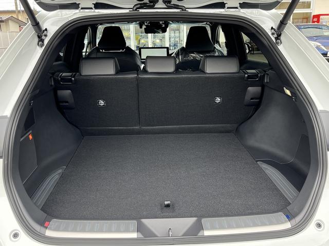 ハリアーハイブリッド Z レザーパッケージ 登録済未使用車 4WD 寒冷地仕様【ムーンルーフ】【衝突軽減システム】レーダークルーズコントロール レーンアシスト 純正ディスプレイオーディオ【JBLサウンド】全周囲カメラ デジタルインナーミラー(23枚目)