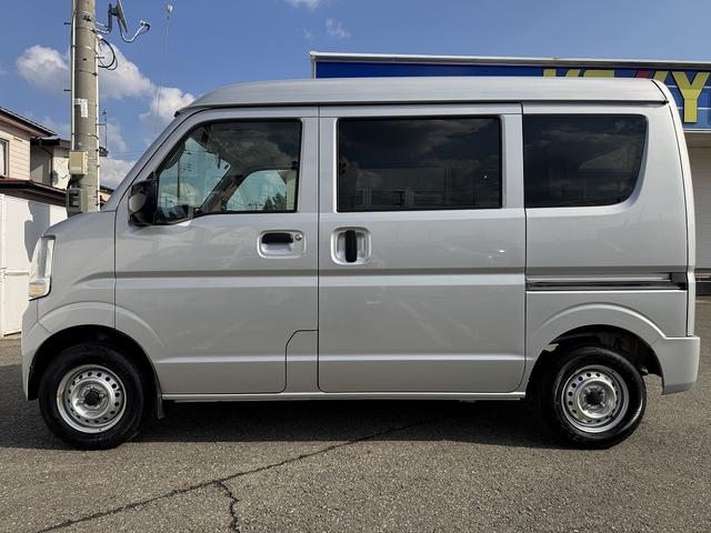 当社で整備の車両には4ヶ月の消耗品も含む無料保証と最長5年走行無制限の延長保証をオプションでご用意☆遠方のお客様はお近くのディーラーさんにて保証修理をお受け出来ます☆