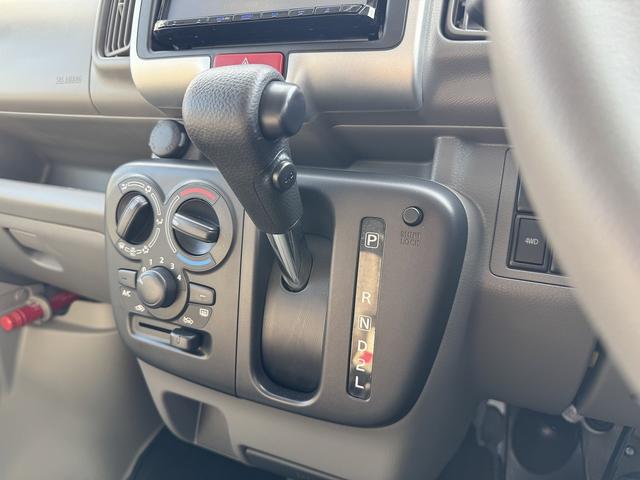 一部車両を除き他店在庫のお取寄せ陸送費は無料にて対応中!品質にこだわった関東仕入れ!低走行の高品質車だけを仕入れております。ボディの綺麗さはもちろん、東北地方特有の下廻りのサビなどもない車両をご案内☆