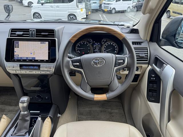 ランドクルーザープラド ＴＸ　Ｌパッケージ　マットブラックエディション　禁煙車　４ＷＤ　純正９インチナビ　フロント＆バックカメラ　ドライブレコーダー　デジタルインナーミラー【サンルーフ】レザーシート　クルーズコントロール【衝突軽減サポート】レーンアシスト　コーナーセンサー（27枚目）