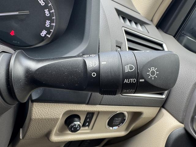 ランドクルーザープラド ＴＸ　Ｌパッケージ　マットブラックエディション　禁煙車　４ＷＤ　純正９インチナビ　フロント＆バックカメラ　ドライブレコーダー　デジタルインナーミラー【サンルーフ】レザーシート　クルーズコントロール【衝突軽減サポート】レーンアシスト　コーナーセンサー（41枚目）