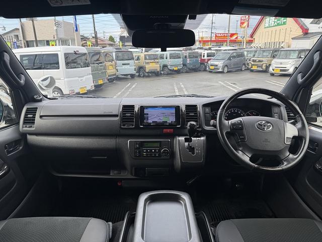 レジアスエースバン スーパーGL ダークプライムII 禁煙車 4WD【ベットキット】社外ナビ フルセグTV BLUETOOTH バックカメラ ハーフレザーシート LEDヘッドライト フォグ オートマチックハイビーム 取説 ETC 衝突軽減 レーンアシスト(7枚目)