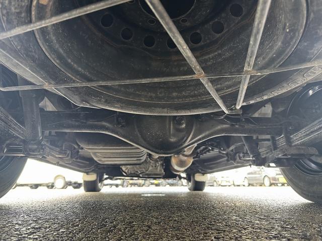 レジアスエースバン スーパーGL ダークプライムII 禁煙車 4WD【ベットキット】社外ナビ フルセグTV BLUETOOTH バックカメラ ハーフレザーシート LEDヘッドライト フォグ オートマチックハイビーム 取説 ETC 衝突軽減 レーンアシスト(8枚目)