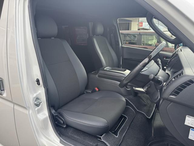 レジアスエースバン スーパーGL ダークプライムII 禁煙車 4WD【ベットキット】社外ナビ フルセグTV BLUETOOTH バックカメラ ハーフレザーシート LEDヘッドライト フォグ オートマチックハイビーム 取説 ETC 衝突軽減 レーンアシスト(21枚目)