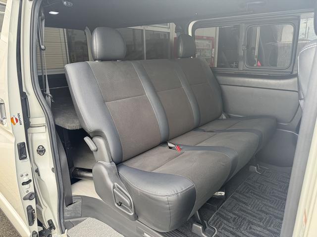 レジアスエースバン スーパーGL ダークプライムII 禁煙車 4WD【ベットキット】社外ナビ フルセグTV BLUETOOTH バックカメラ ハーフレザーシート LEDヘッドライト フォグ オートマチックハイビーム 取説 ETC 衝突軽減 レーンアシスト(23枚目)