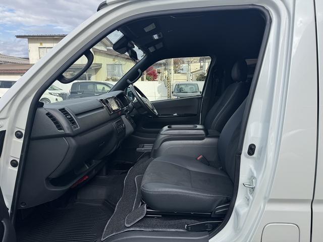 レジアスエースバン スーパーGL ダークプライムII 禁煙車 4WD【ベットキット】社外ナビ フルセグTV BLUETOOTH バックカメラ ハーフレザーシート LEDヘッドライト フォグ オートマチックハイビーム 取説 ETC 衝突軽減 レーンアシスト(49枚目)