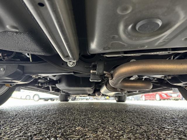 北海道・東北・関東・中部・近畿地方のお客様は店頭納車の場合は車両を陸運局に持ち込まずに名義変更できますので近隣のお客様が購入する費用と変わらない諸費用でご購入出来ます♪遠方陸送納車も格安です☆