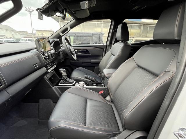 トライトン ＧＳＲ　禁煙車　４ＷＤ　ワンオーナー　レザーシート【純正９インチナビ】フルセグＴＶ　ＢＬＵＥＴＯＯＴＨ　アラウンドビューモニター　レーダークルコン　衝突軽減サポート　コーナーセンサー　ステアヒーター　ＥＴＣ（26枚目）