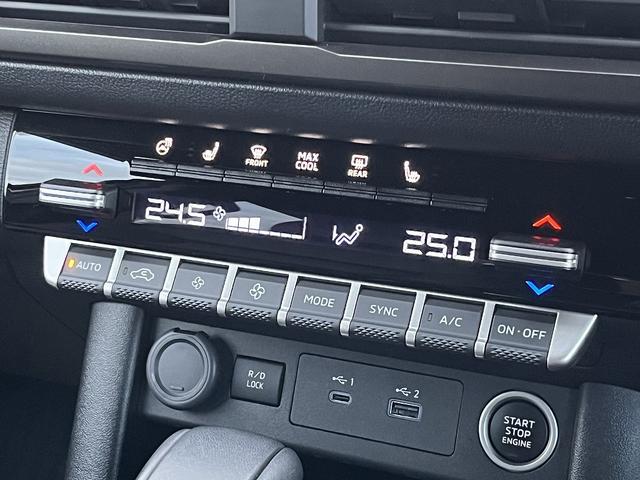 トライトン ＧＳＲ　禁煙車　４ＷＤ　ワンオーナー　レザーシート【純正９インチナビ】フルセグＴＶ　ＢＬＵＥＴＯＯＴＨ　アラウンドビューモニター　レーダークルコン　衝突軽減サポート　コーナーセンサー　ステアヒーター　ＥＴＣ（32枚目）