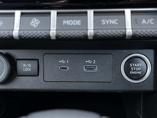 トライトン ＧＳＲ　禁煙車　４ＷＤ　ワンオーナー　レザーシート【純正９インチナビ】フルセグＴＶ　ＢＬＵＥＴＯＯＴＨ　アラウンドビューモニター　レーダークルコン　衝突軽減サポート　コーナーセンサー　ステアヒーター　ＥＴＣ（33枚目）