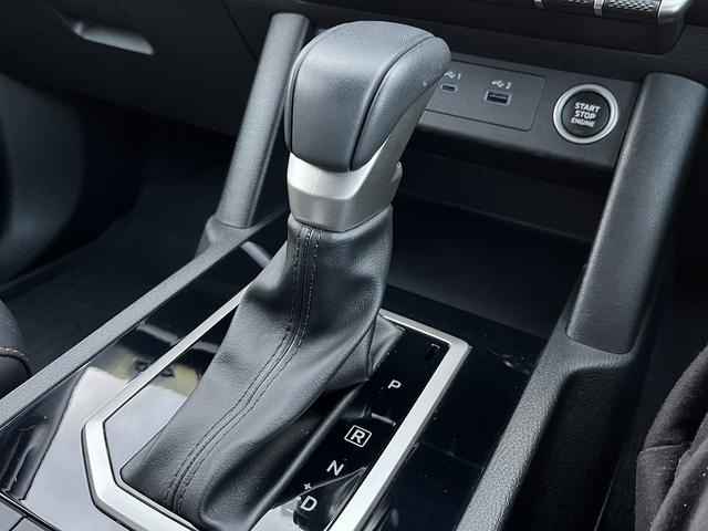 トライトン ＧＳＲ　禁煙車　４ＷＤ　ワンオーナー　レザーシート【純正９インチナビ】フルセグＴＶ　ＢＬＵＥＴＯＯＴＨ　アラウンドビューモニター　レーダークルコン　衝突軽減サポート　コーナーセンサー　ステアヒーター　ＥＴＣ（34枚目）