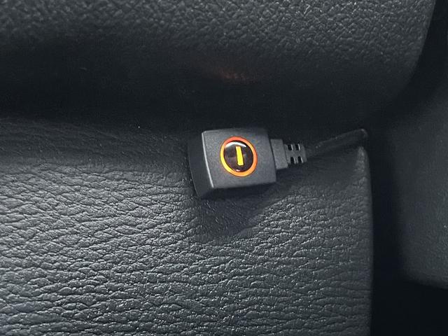 トライトン ＧＳＲ　禁煙車　４ＷＤ　ワンオーナー　レザーシート【純正９インチナビ】フルセグＴＶ　ＢＬＵＥＴＯＯＴＨ　アラウンドビューモニター　レーダークルコン　衝突軽減サポート　コーナーセンサー　ステアヒーター　ＥＴＣ（41枚目）