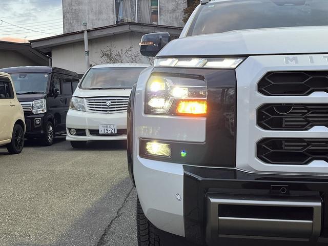 トライトン ＧＳＲ　禁煙車　４ＷＤ　ワンオーナー　レザーシート【純正９インチナビ】フルセグＴＶ　ＢＬＵＥＴＯＯＴＨ　アラウンドビューモニター　レーダークルコン　衝突軽減サポート　コーナーセンサー　ステアヒーター　ＥＴＣ（55枚目）