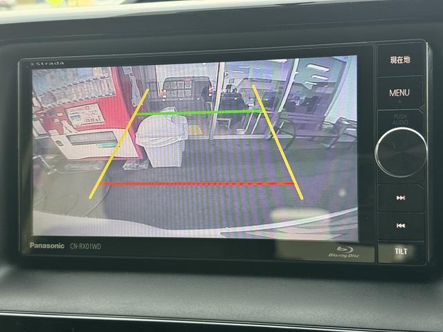 ノア Si 禁煙車 4WD 社外ナビ フルセグTV Bluetooth バックカメラ 両側電動スライドドア【後席サンシェード】【10インチALPINEフリップダウンモニター】ETC 純正アルミ MTモード(10枚目)