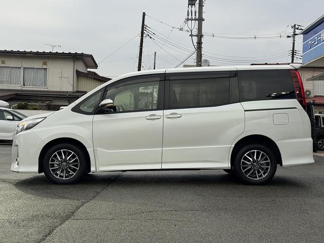 ノア Si 禁煙車 4WD 社外ナビ フルセグTV Bluetooth バックカメラ 両側電動スライドドア【後席サンシェード】【10インチALPINEフリップダウンモニター】ETC 純正アルミ MTモード(18枚目)