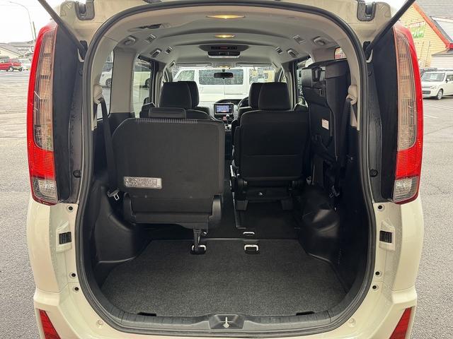 ノア Si 禁煙車 4WD 社外ナビ フルセグTV Bluetooth バックカメラ 両側電動スライドドア【後席サンシェード】【10インチALPINEフリップダウンモニター】ETC 純正アルミ MTモード(25枚目)