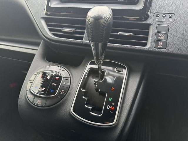 ノア Si 禁煙車 4WD 社外ナビ フルセグTV Bluetooth バックカメラ 両側電動スライドドア【後席サンシェード】【10インチALPINEフリップダウンモニター】ETC 純正アルミ MTモード(32枚目)