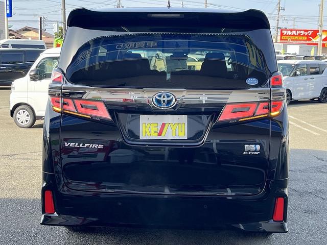 ヴェルファイアハイブリッド Ｚ　禁煙車　４ＷＤ　後期型　レーダークルーズコントロール　衝突軽減サポート　レーンアシスト　コーナーセンサー　純正１０インチナビ【ＨＤＭＩ】バックカメラ　両側電動スライドドア　フリップダウンモニター（16枚目）