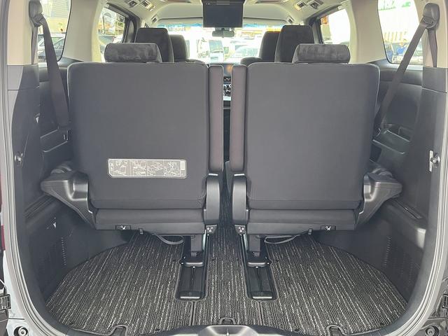 ヴェルファイアハイブリッド Ｚ　禁煙車　４ＷＤ　後期型　レーダークルーズコントロール　衝突軽減サポート　レーンアシスト　コーナーセンサー　純正１０インチナビ【ＨＤＭＩ】バックカメラ　両側電動スライドドア　フリップダウンモニター（24枚目）