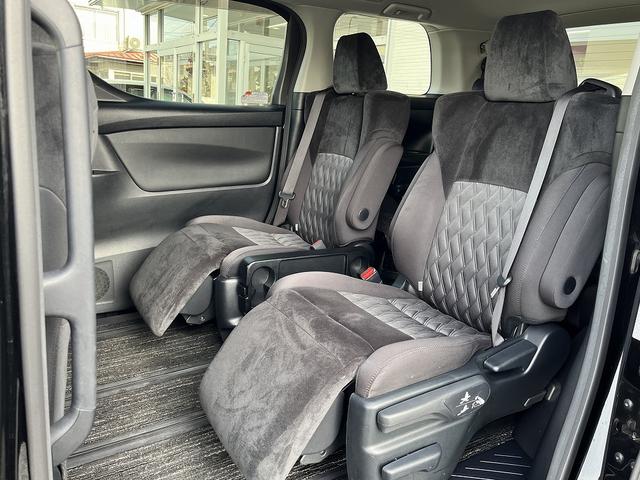 ヴェルファイアハイブリッド Ｚ　禁煙車　４ＷＤ　後期型　レーダークルーズコントロール　衝突軽減サポート　レーンアシスト　コーナーセンサー　純正１０インチナビ【ＨＤＭＩ】バックカメラ　両側電動スライドドア　フリップダウンモニター（27枚目）