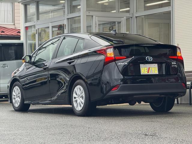 プリウス Ｓ　禁煙車　４ＷＤ　後期型　レーダークルーズコントロール　衝突軽減サポート　レーンアシスト　コーナーセンサー　社外ナビ　バックカメラ　ＥＴＣ　ドライブレコーダー【１００Ｖ電源】ＬＥＤヘッドライト（17枚目）